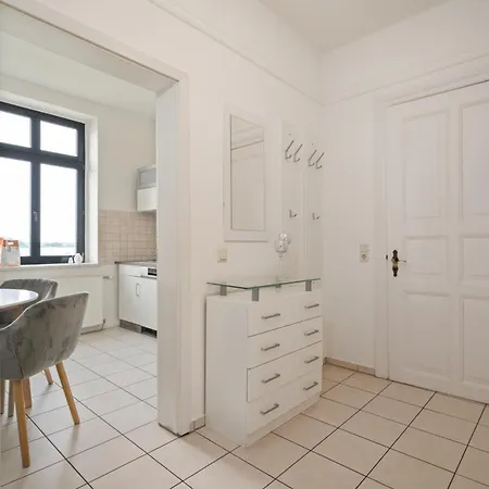 Seaview Mit Seeblick Und Eigener Sonnenterrasse Mit Seezugang מאלצ'ו